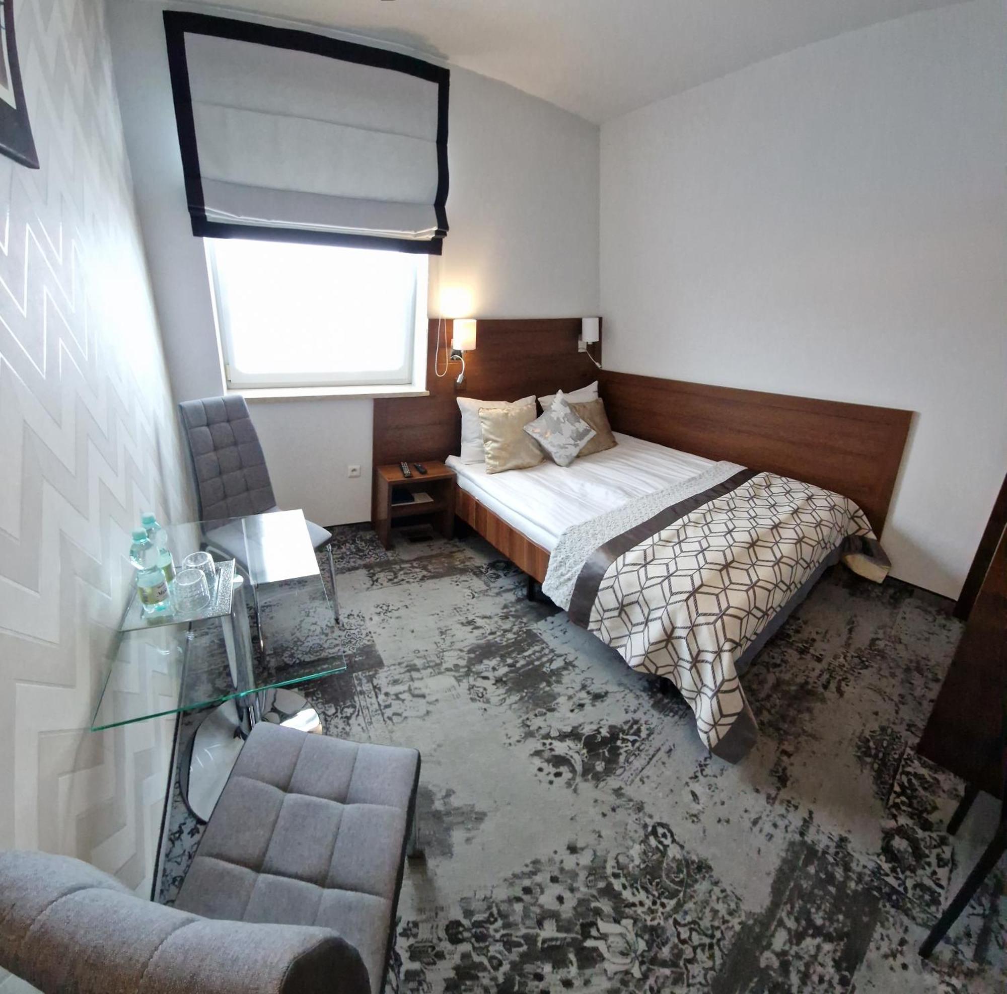 Cynamon Hotel Nowy Sacz Luaran gambar