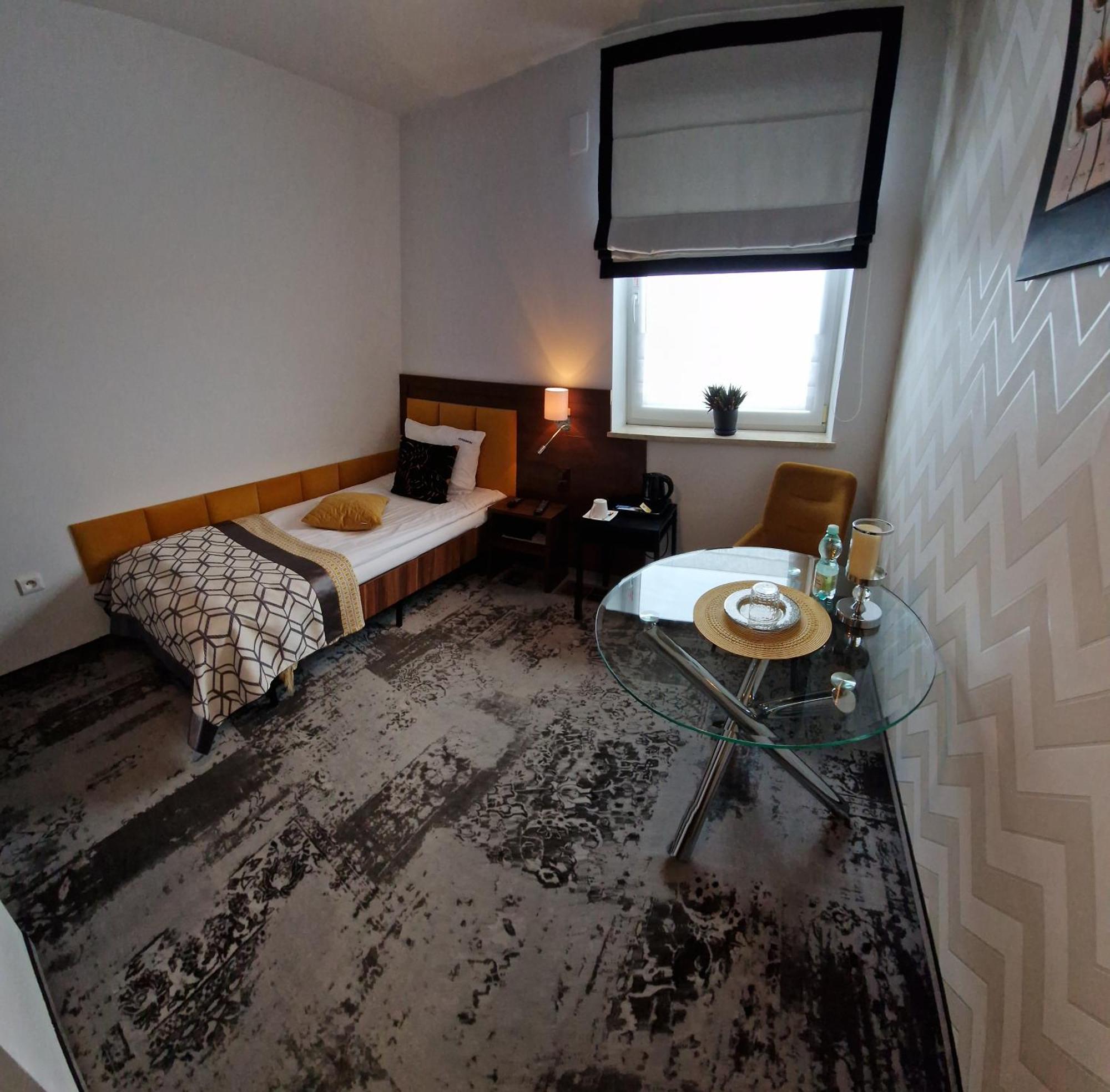 Cynamon Hotel Nowy Sacz Luaran gambar